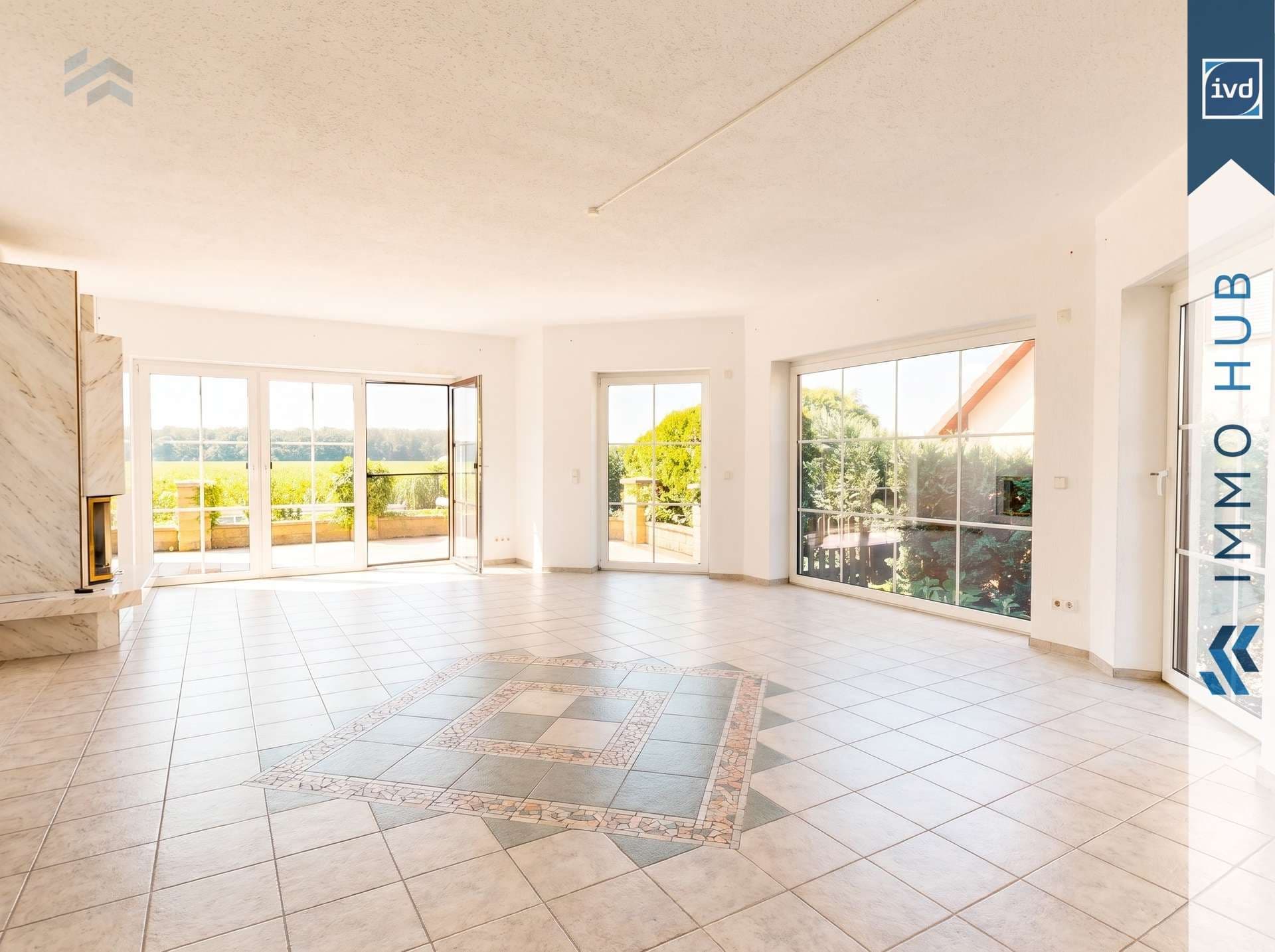+++Großzügiges Zweifamilienhaus mit Einliegerwohnung, Pool und unverbaubarem Naturblick+++ – Bild 8