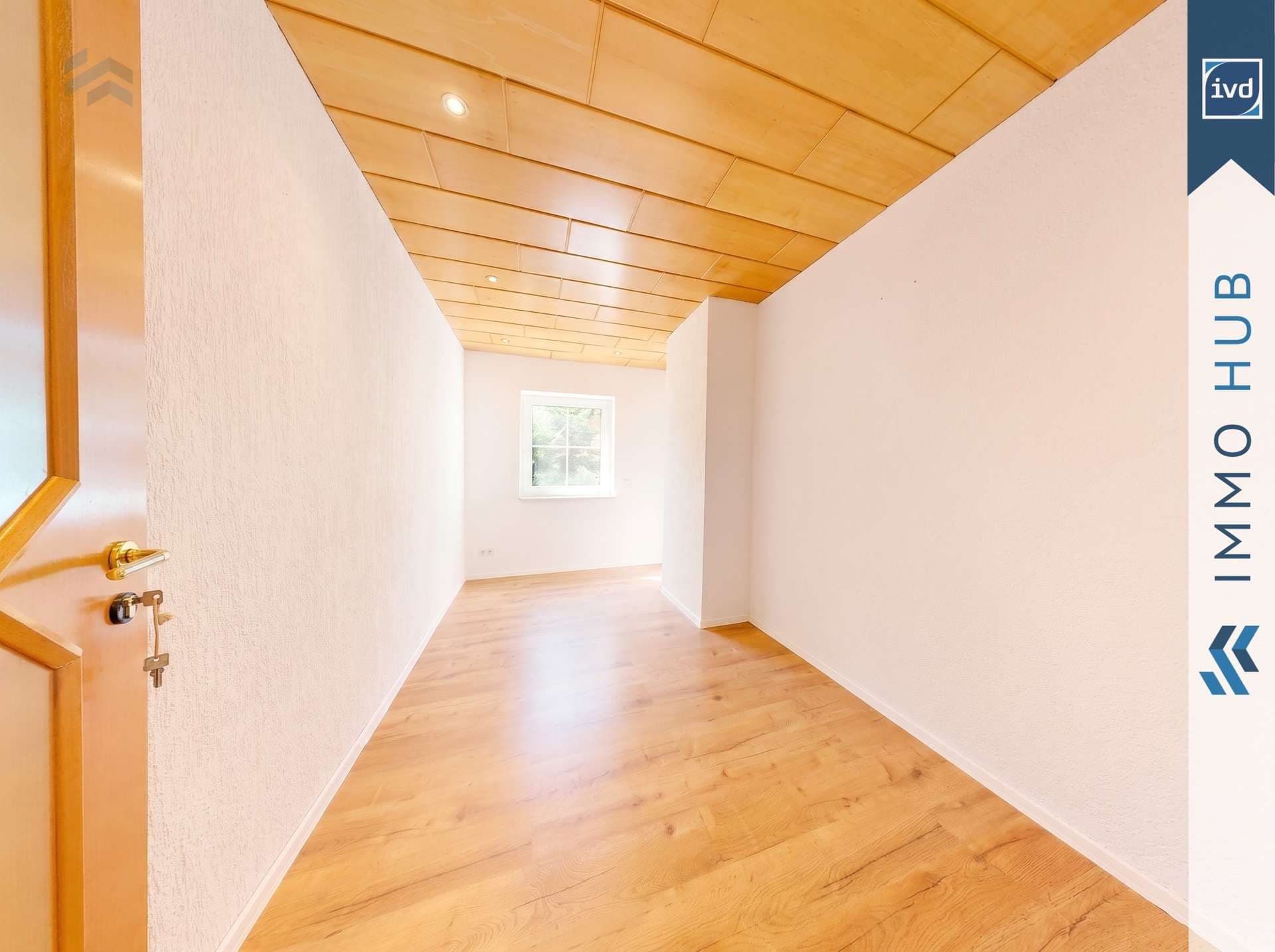 +++Großzügiges Zweifamilienhaus mit Einliegerwohnung, Pool und unverbaubarem Naturblick+++ – Bild 5