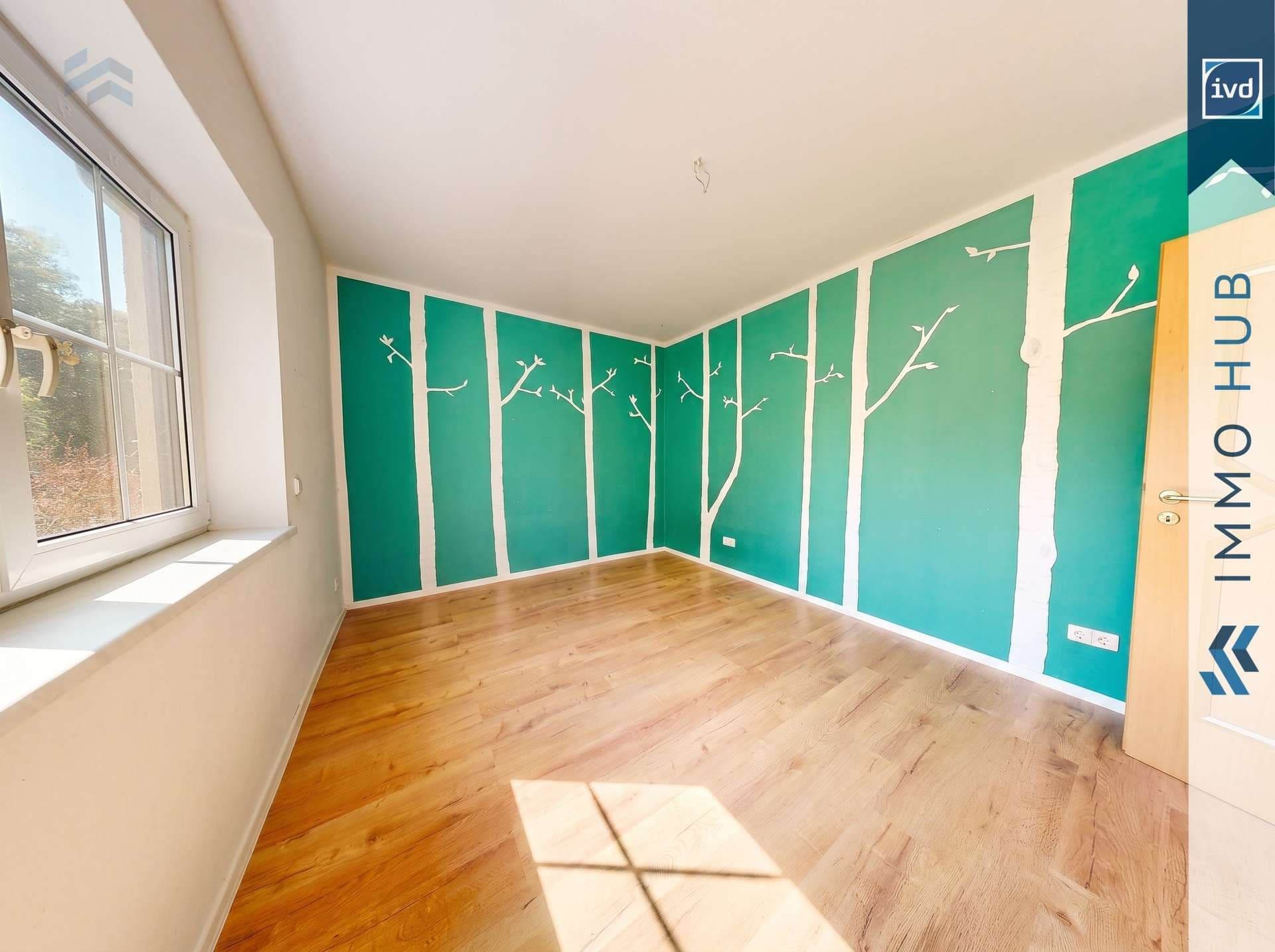 +++Großzügiges Zweifamilienhaus mit Einliegerwohnung, Pool und unverbaubarem Naturblick+++ – Bild 7