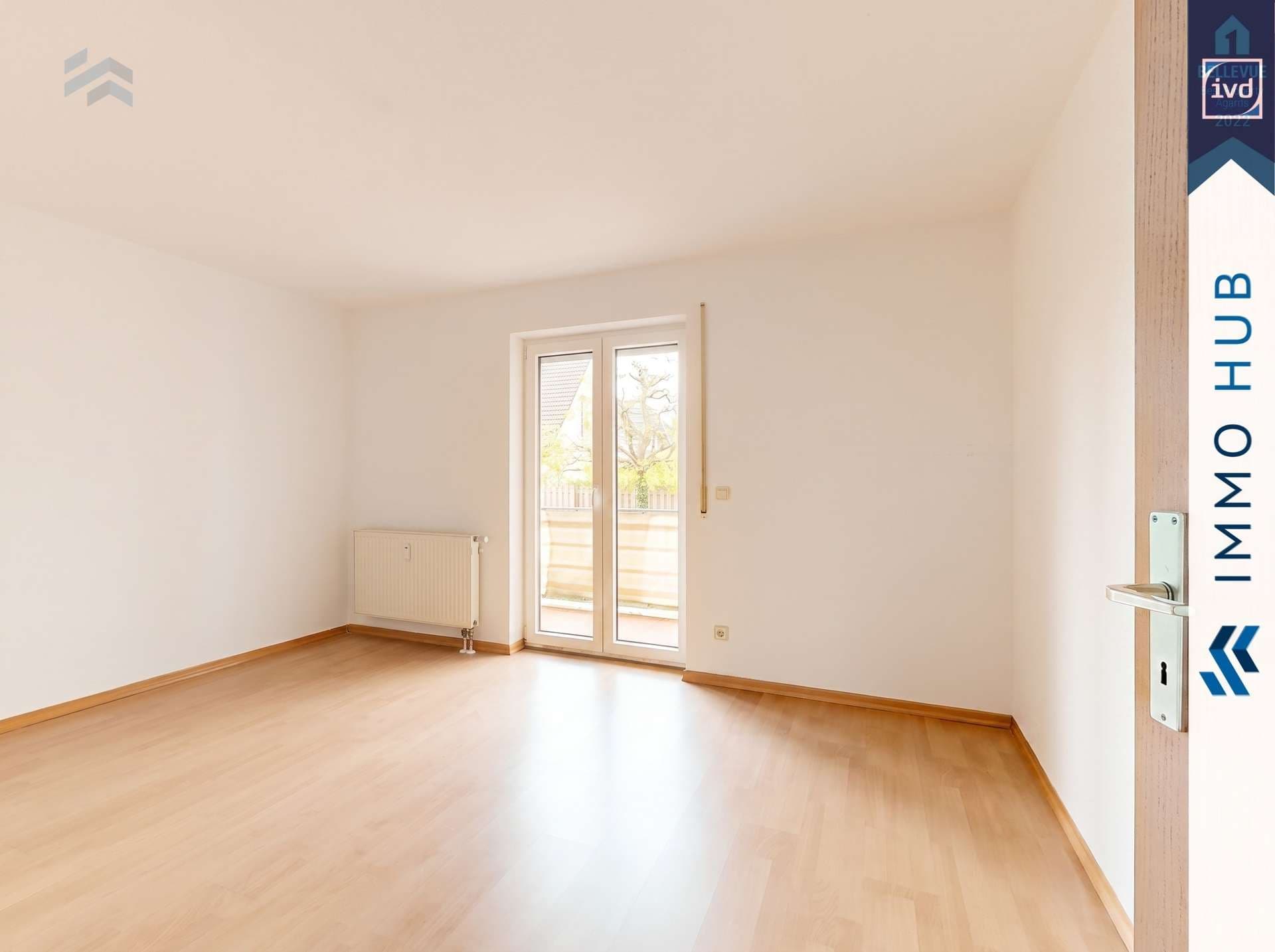 Schlafzimmer mit Balkon_Bildbearbeitung