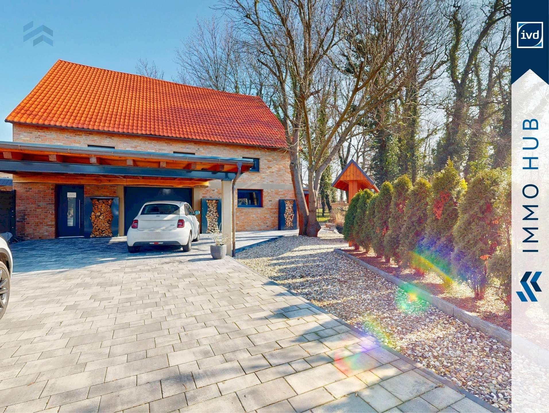Einfahrt + Hinterhaus (2)
