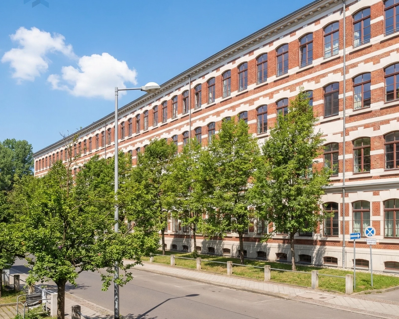 Backstein-Wohnzeile in Leipzig – Objektfoto der Immo Hub GmbH